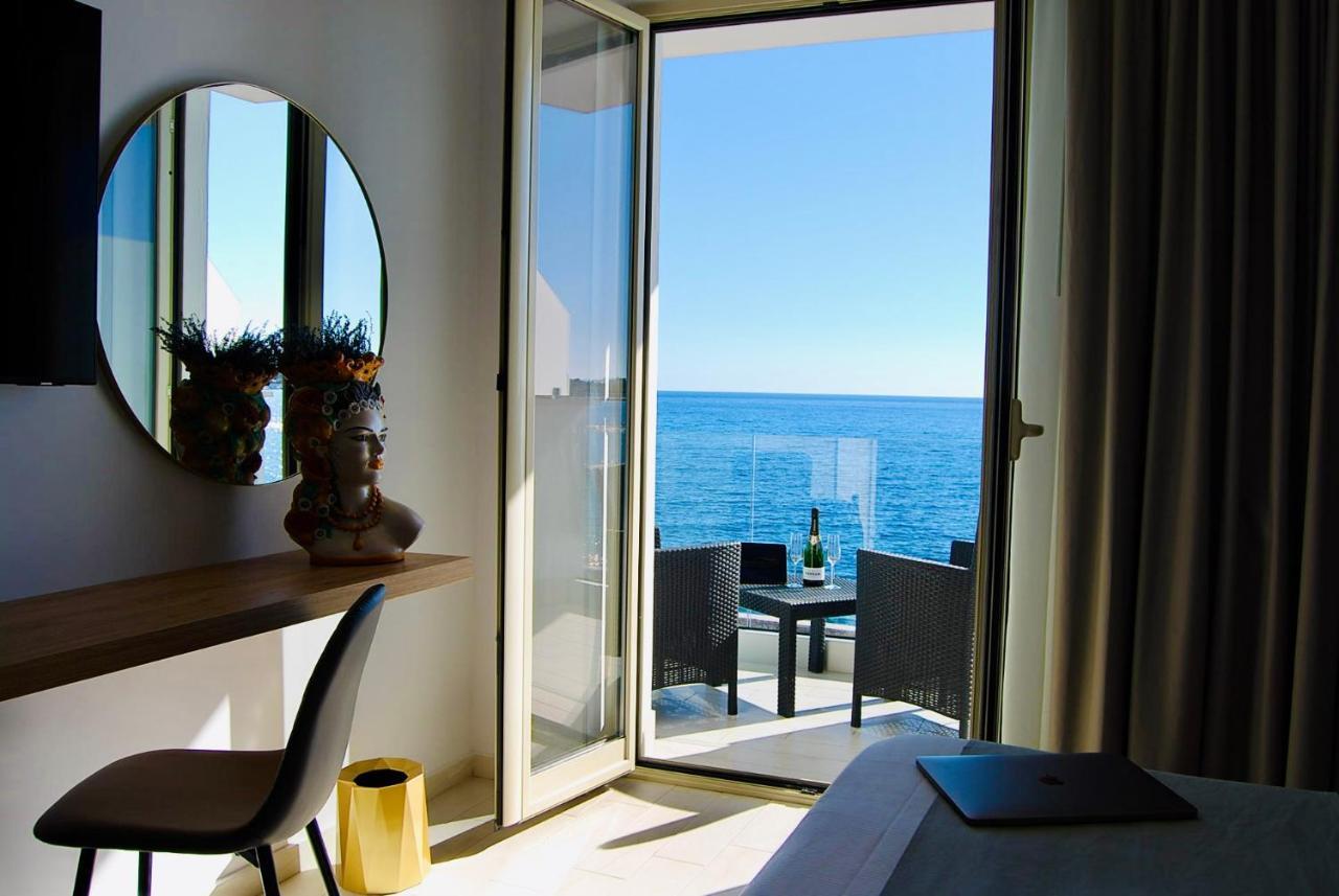 Bed and Breakfast Naxos Marina Bay Giardini-Naxos Exterior foto