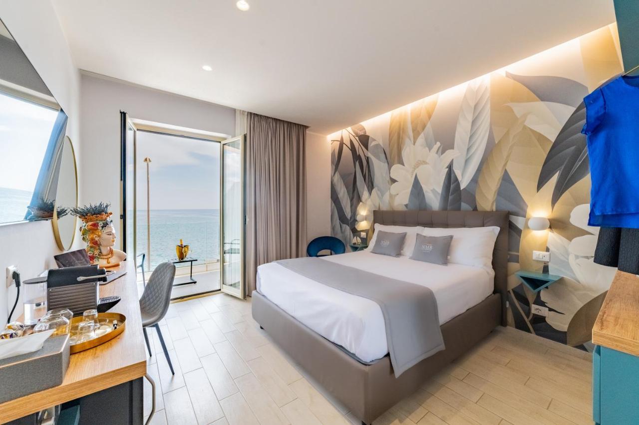 Bed and Breakfast Naxos Marina Bay Giardini-Naxos Exterior foto