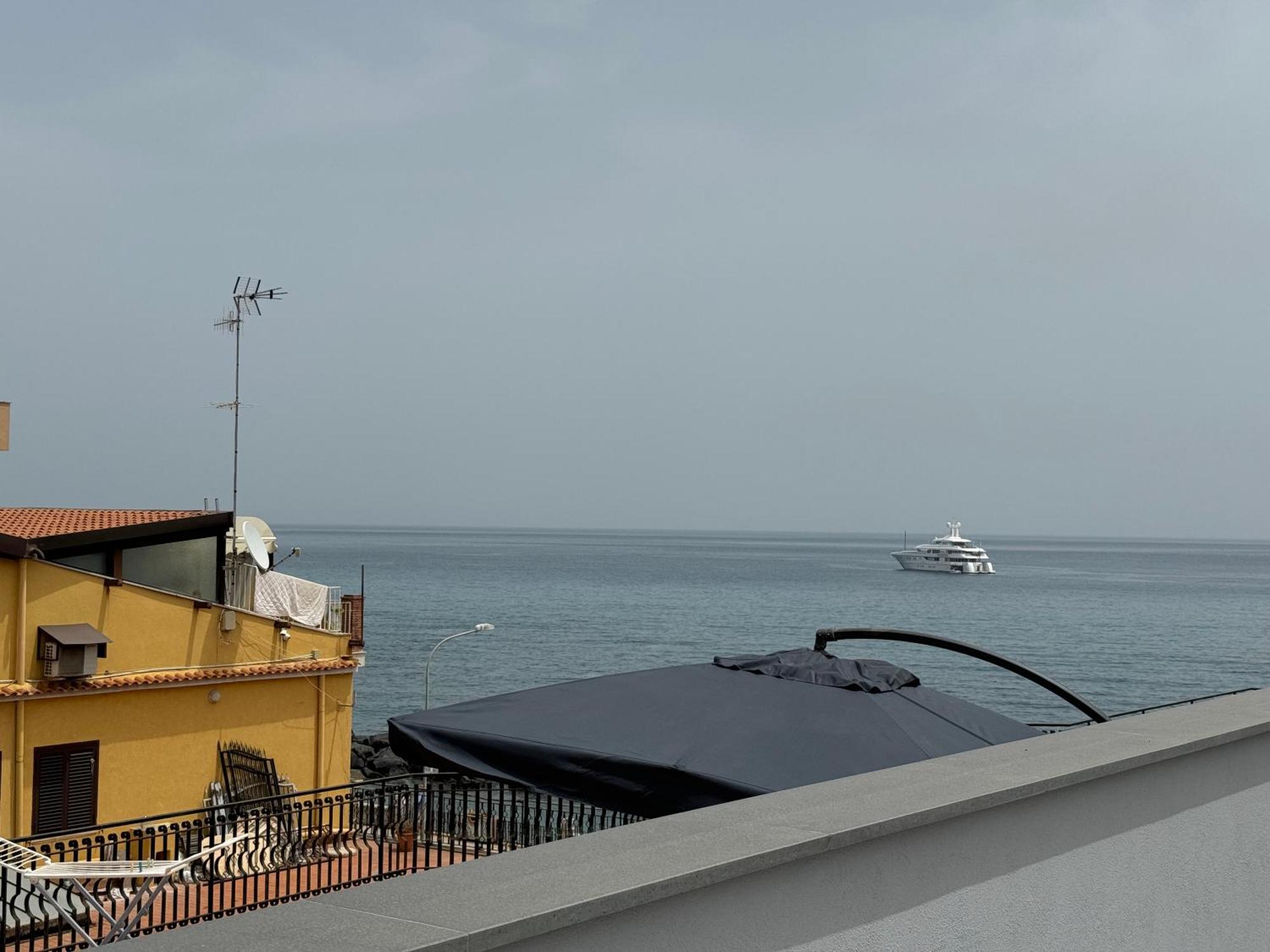 Bed and Breakfast Naxos Marina Bay Giardini-Naxos Exterior foto